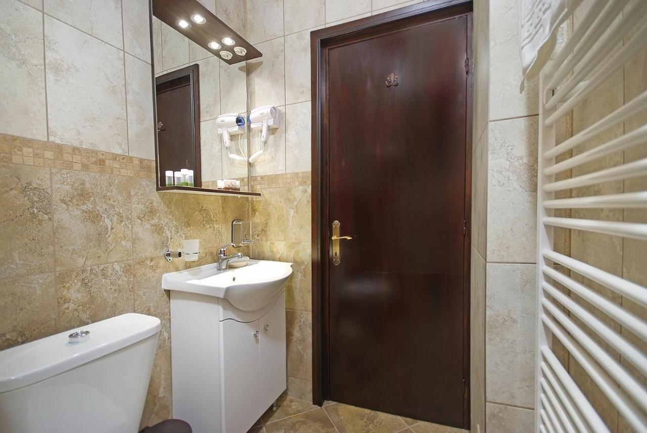 Hotel Moldavia Slănic-Moldova Exteriör bild
