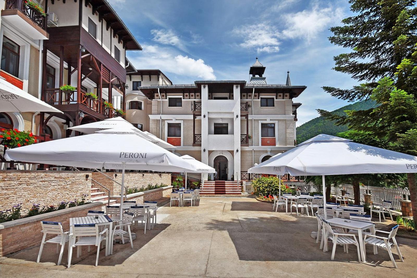Hotel Moldavia Slănic-Moldova Exteriör bild